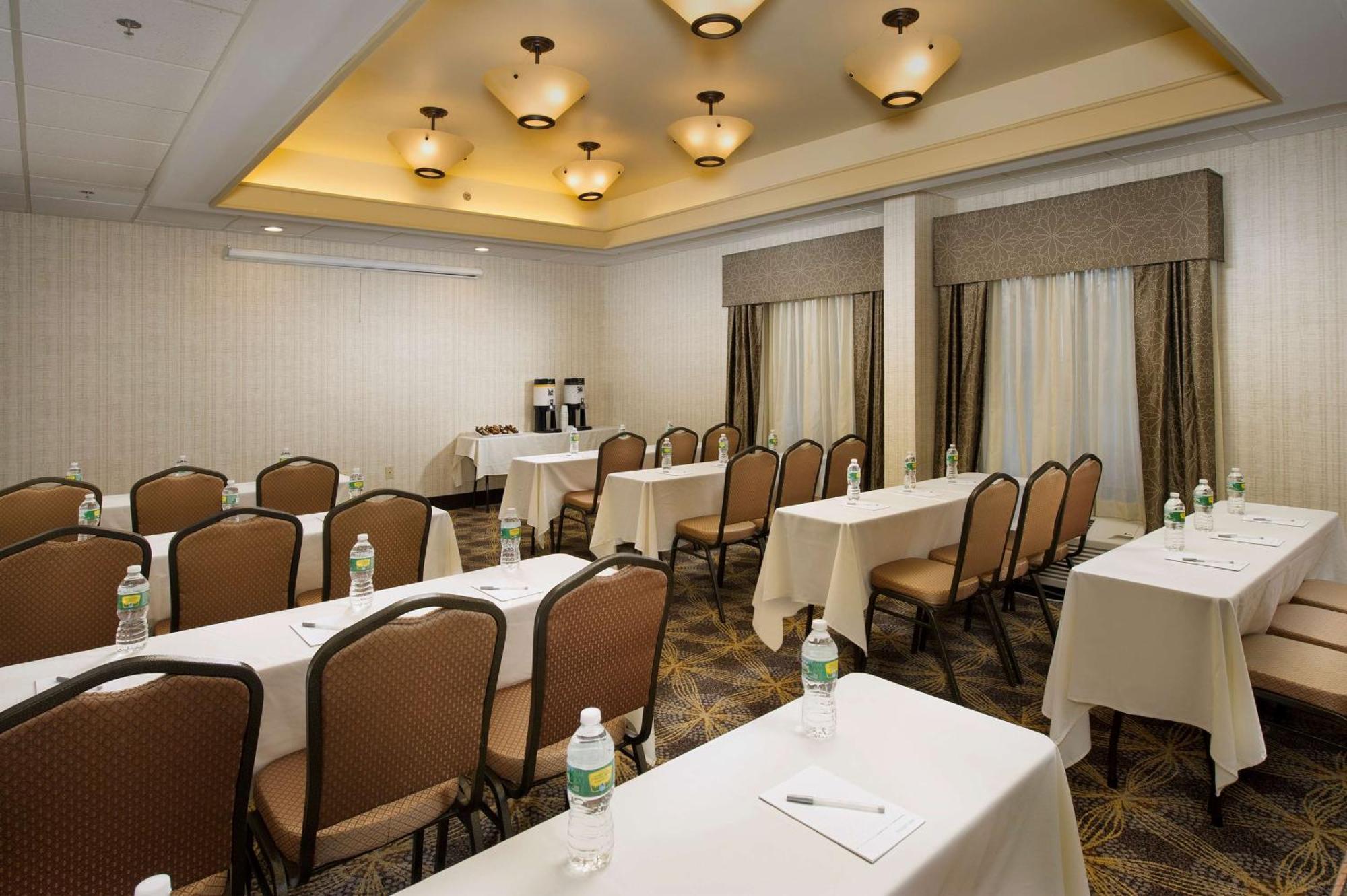 Hampton Inn Rochester Greece Exterior photo
